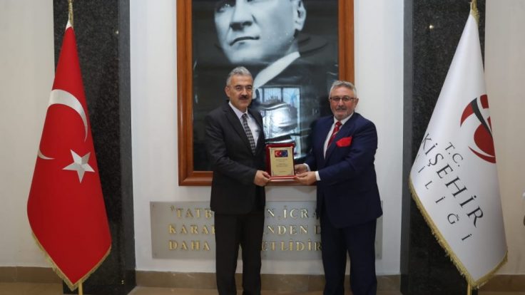 PLATFORM OLARAK SAYIN VALİMİZ EROL AYYILDIZ ‘I MAKAMINDA ZİYARETİMİZ..