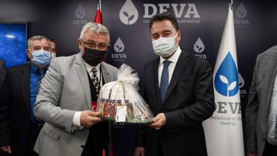 Ankara ziyaretimiz DEVA Partisi Genel Bşk. ALİ BABACAN, Genel Bşk. Yrd. HASAN KARAL ve Genel Bşk. Yrd. MÜNEVVER HELÜN FIRAT ile genel merkezde görüşmelerimiz ve toplantımız…