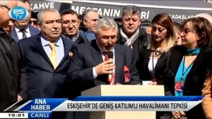 Hasan Polatkan Havaalanı’nın  kapatılmasıyla ile ilgili basın toplantımızın Avrupa ve Türkiye’de yayınlanan basın haberleri..